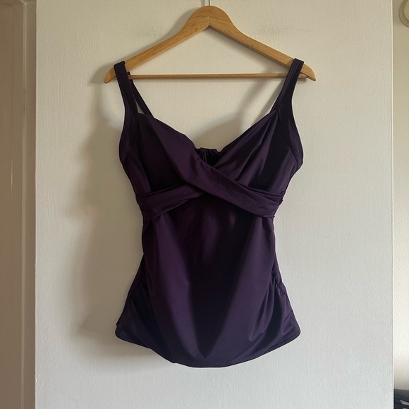 NWT Purple Lands End Chlorine Resistant Purple Shelf Bra Cross Tankini Top - Picture 3 of 9